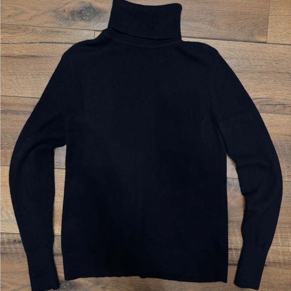 Dark Navy Blue Cashmere Turtleneck - Picture 2 of 4